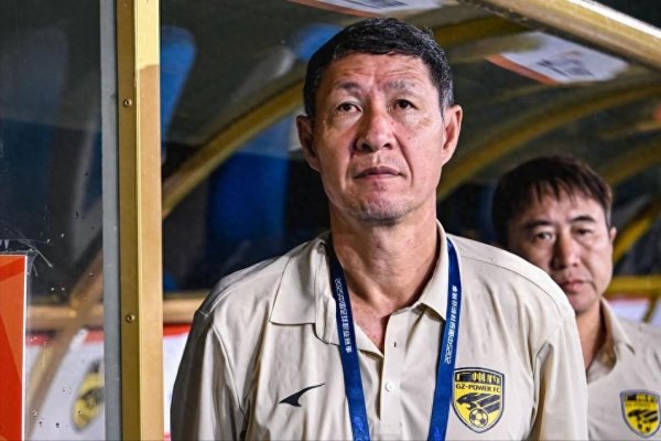 中乙职业联赛  战报: 广州豹2-2战平大连球队