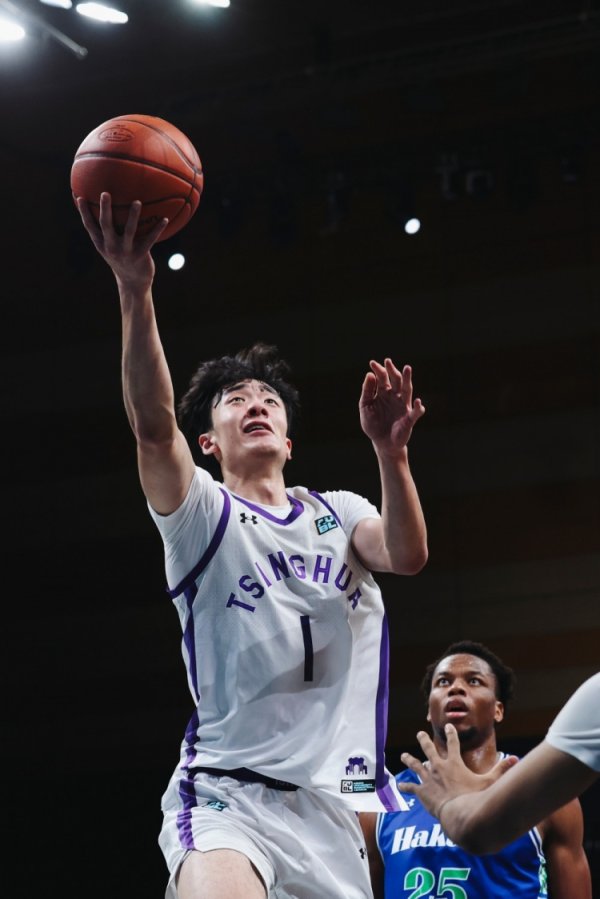 拼尽全力！隰泰诚11中7空砍全队最高22分7板外加4助 三分2中2