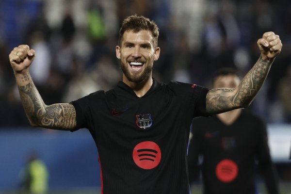 伊尼戈-马丁内斯: 能与C罗一起争冠让我充满动力, 防住他真的很难