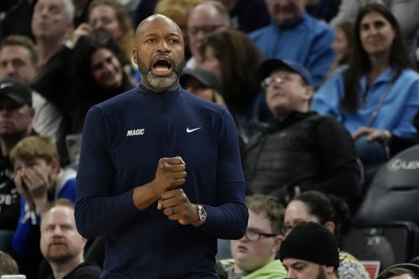 新赛季最佳指导教练员预测!魔术主帅莫斯利第一 斯奈德第二 新赛季最佳指导教练员预测!魔术主帅莫斯利第一 斯奈德第二