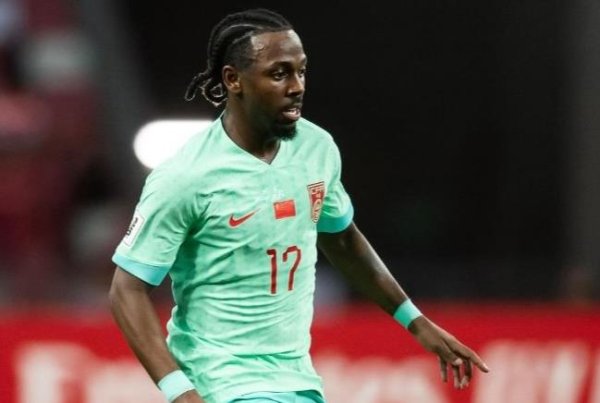 国足主场作战  战泰国预计杆位：阿兰回归搭档小摩托 高准翼替身出炉