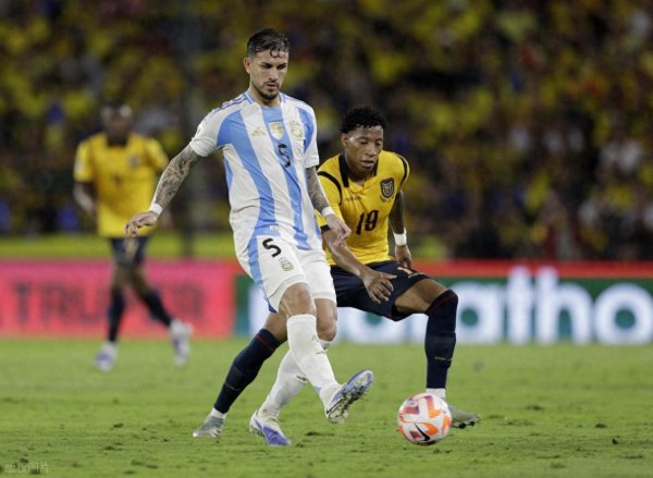 刺激: 阿根廷爆大冷0-1, 巴西爆大冷0-1, 日本0-2, 哥伦比亚6-3