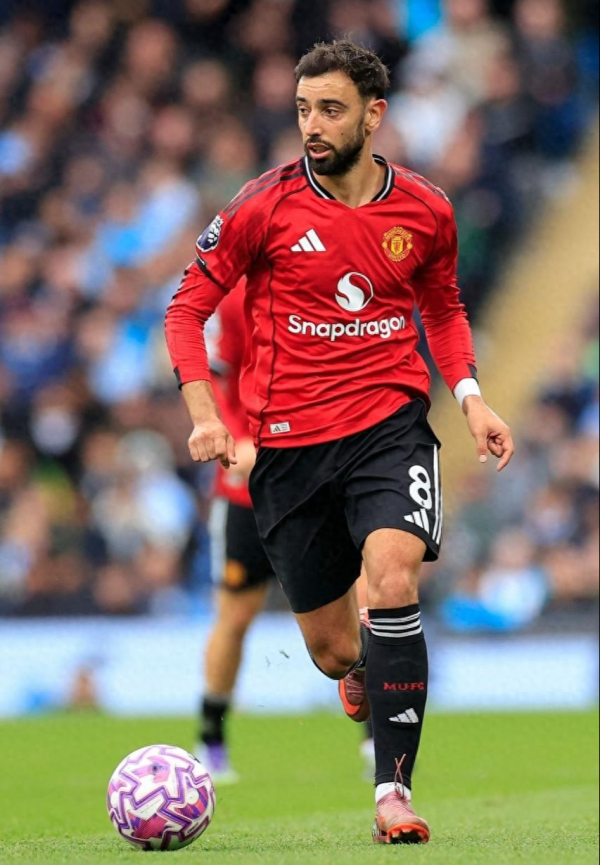 无论是否换帅, 曼联的中场球员大洗牌恐怕都无法避免